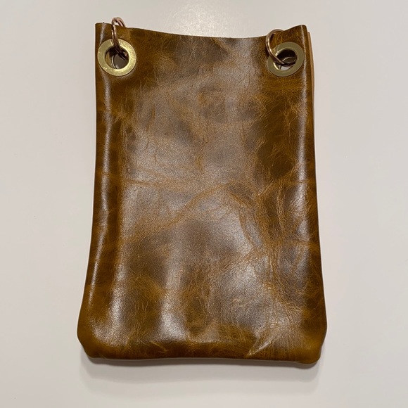 NEW Leather cell phone crossbody/pouch - Picture 3 of 12